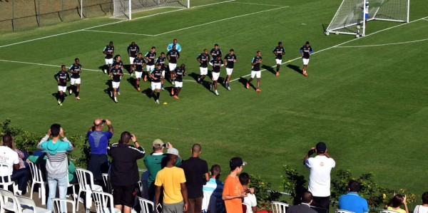 Los seleccionados de Honduras durante la práctica de la mañana del jueves en Porto Feliz.