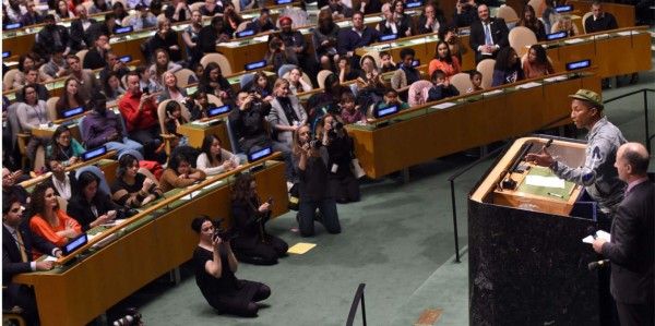 Pharrell Williams y la ONU se unen en el Día de la Felicidad