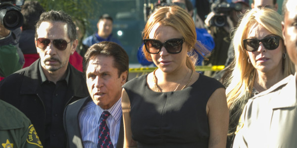 Lindsay Lohan esquiva la cárcel, por el momento