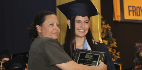 Graduación en la Internacional Sampedrana