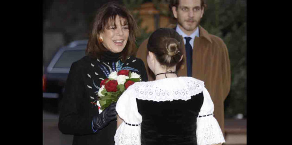 Carolina y Andrea Casiraghi, inauguran la Navidad en Mónaco