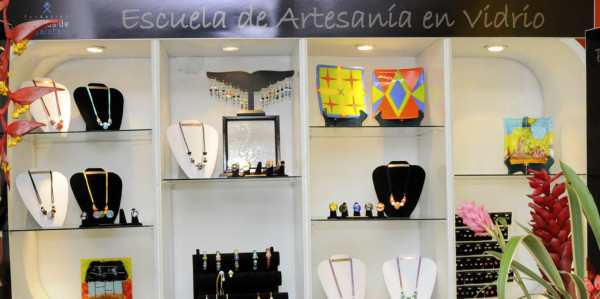 Inauguran La Mansión