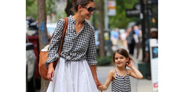 Katie Holmes, una madre “sobreprotectora”