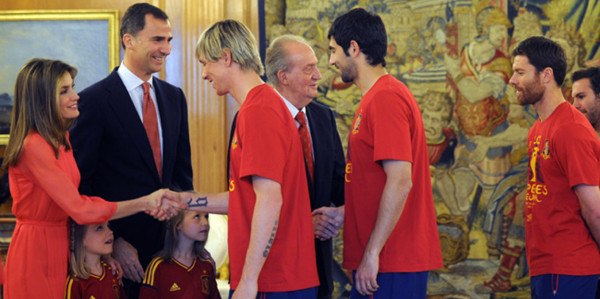Las infantas celebran el gane de España