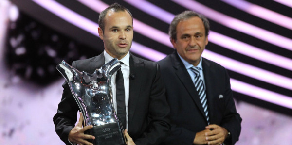 Andrés Iniesta, mejor jugador de la UEFA