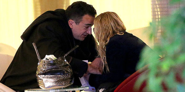 Mary Kate Olsen comprometida