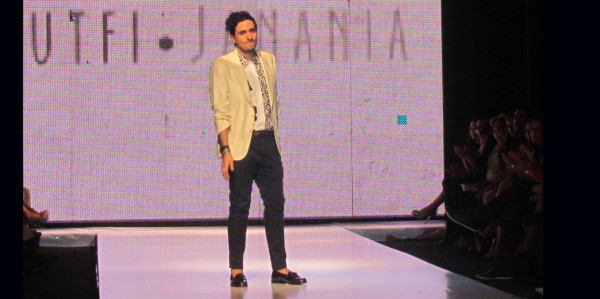Lutfi Janania: Colorido y ultrafemenino