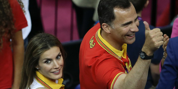 La Reina y los Príncipes de Asturias celebran