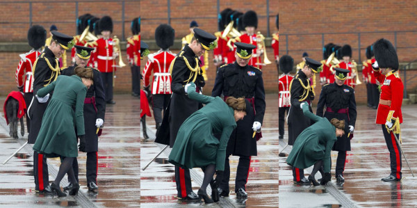Kate sufre inconveniente en plena revisión de guardia