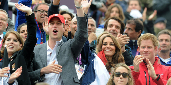 Kate y Guillermo vibran con medalla de Zara Phillips