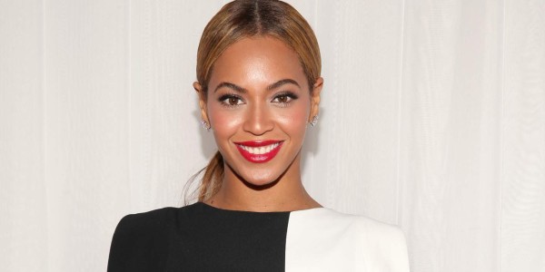 Beyoncé Sorprende a Fan con video llamada