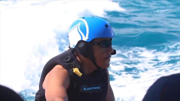 Increíbles imágenes de Barack Obama practicando Kite Surf