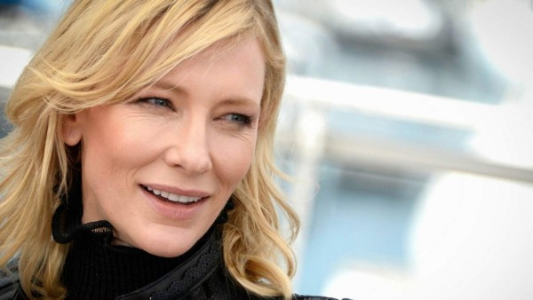 Cate Blanchett<br/>La actriz fue la mente detrás del proyecto donde se instalaron alrededor de 2,000 paneles solares en el famoso teatro The Warf en Sydney Austalia. Junto a su esposo, trabajan en la caridad “Solaraid” la cual tiene como meta deshacerse de todas las lámparas de queroseno en África para 2020.<br/>