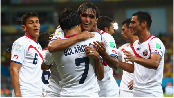 Costa Rica supera a Grecia