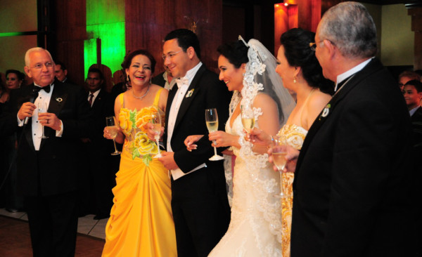 Boda Micheletti Asfura