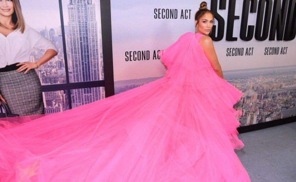 Jennifer López, premiere de Second Act, 2018. Un diseño de Giambattista Valli.
