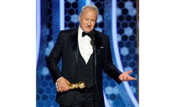 Stellan Skargard se llevó un Globo de Oro a mejor actor de reparto en una serie limitada o película para televisión por su trabajo en Chernobyl. Agradeció al maquillista del show por haberle 'dado' cejas en la producción.
