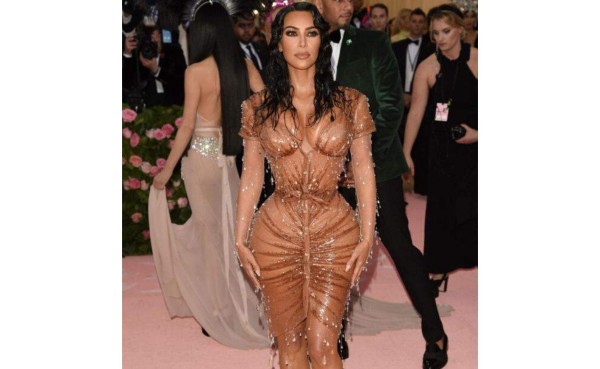 Kim Kardashians, Met Gala 2019. Mini vestido de Thierry Mugler.