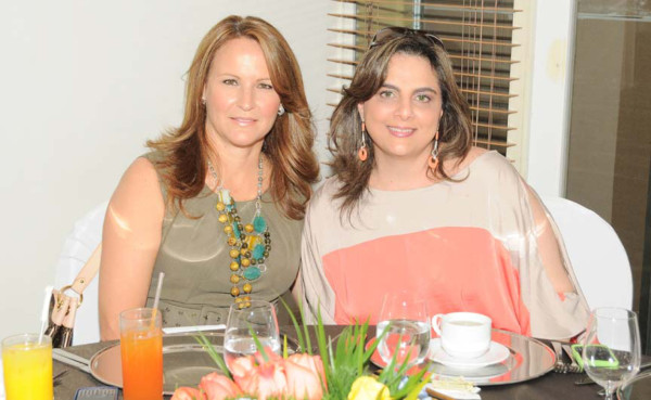 Happy Birthday Maribel Andonie!