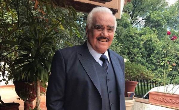 Vicente Fernández es homofóbico<br/>El ícono de la música mexicana contó en una entrevista que se negó a obtener un trasplante de hígado por parte de un homosexual o un drogadicto.<br/>