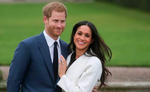 En noviembre de 2017, el Príncipe Harry le propuso matrimonio a Meghan Markle. Ella dijo que sí.