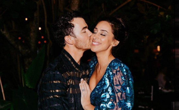 Kevin y Danielle Jonas.