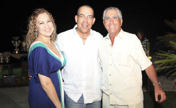 Torneo de golf en Roatán