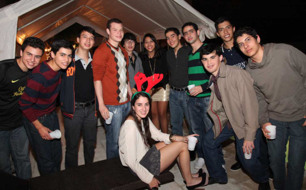 Gift exchange de los Seniors de la Americana