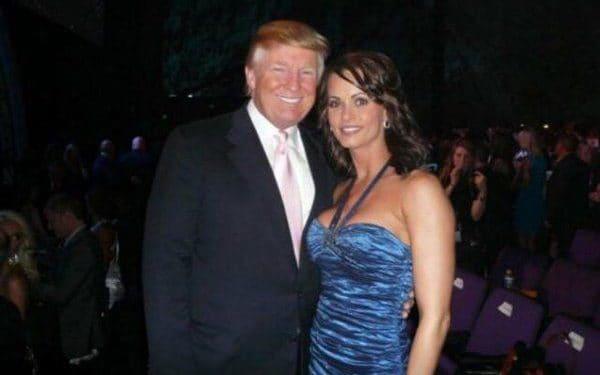 <b>Pago de silencio a Stormy Daniels y Karen McDougal</b>Poco antes de las elecciones de 2016, Trump fue acusado de haber pagado a Stormy Daniels, una actriz de cine para adultos, y a Karen McDougal, exmodelo de Playboy, para evitar que hablaran de relaciones extramaritales con él. Estos pagos fueron realizados a través de intermediarios.