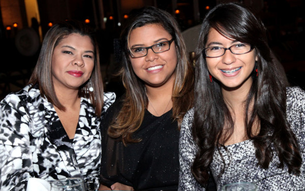 Happy b’day Marisa!