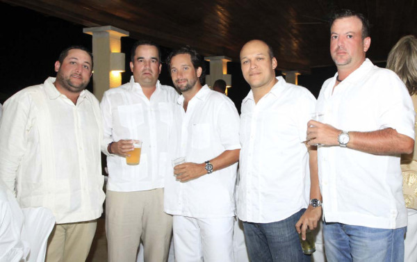 Torneo de golf en Roatán