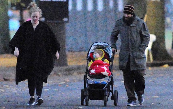 La misma Adele se encargó de dar la noticia de su separación, algo que entristeció a sus fanáticos