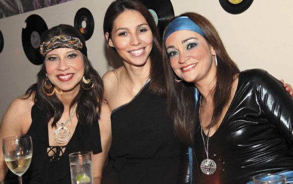 Groovy night para Daniella Aragón