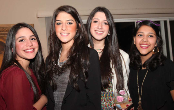 Gift exchange de los Seniors de la Americana
