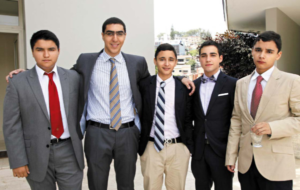 Senior breakfast de la Escuela Americana