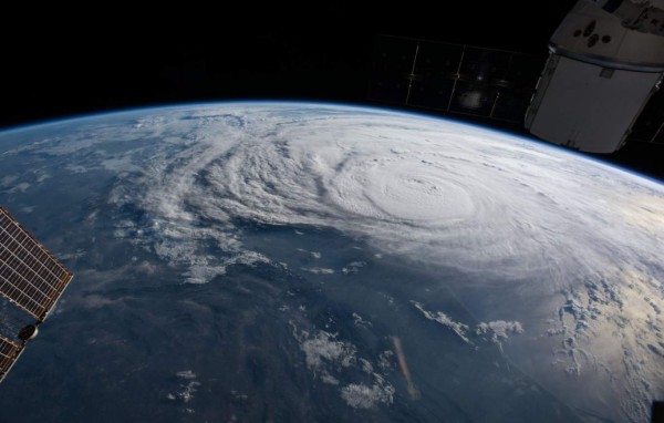 El huracán Harvey sobre Texas, Estación Espacial Internacional.