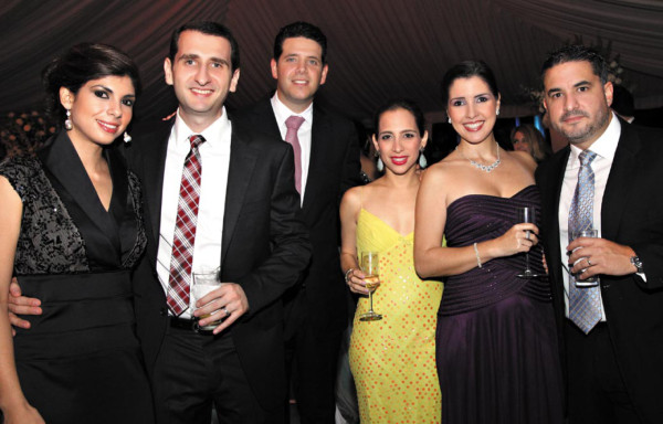 La boda de René Serrano y Elisa García