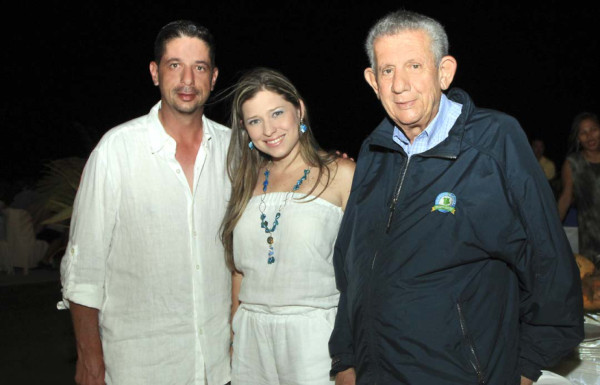 Torneo de golf en Roatán