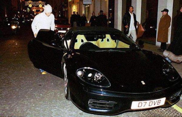 6 celebridades que manejan un Ferrari