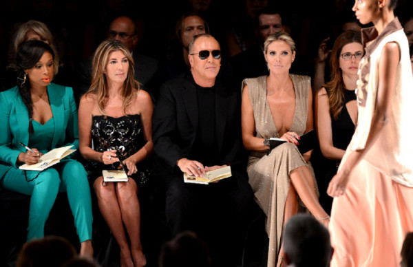 ‘It girls’ y modelos rivalizan en estilo