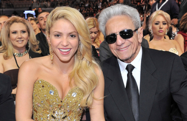 Shakira y Piqué presumen embarazo