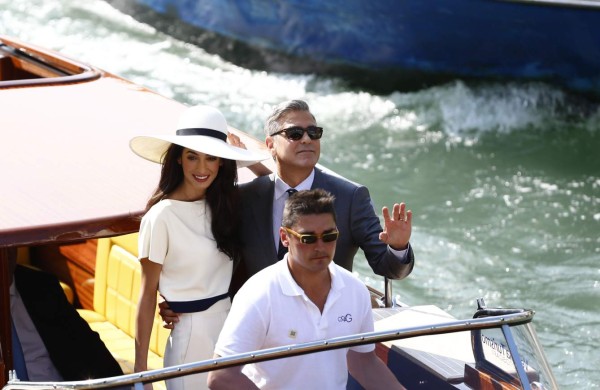 Clooney y Alamuddin oficializan boda