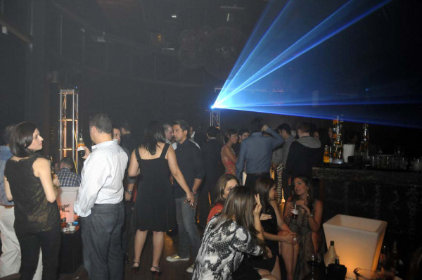 Turn up the night en Hanawa