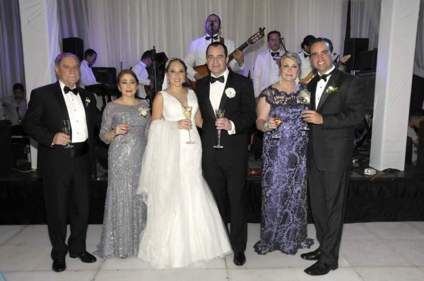 Boda Guzmán Marinakys