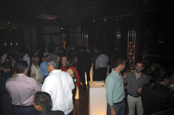 Turn up the night en Hanawa