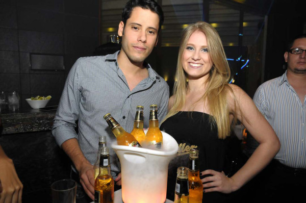 Turn up the night en Hanawa