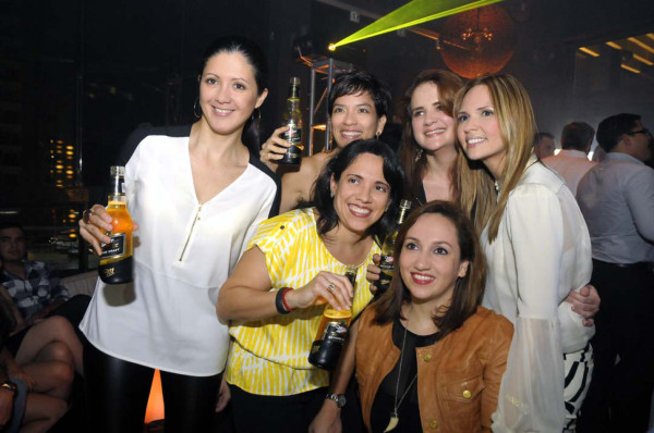 Turn up the night en Hanawa