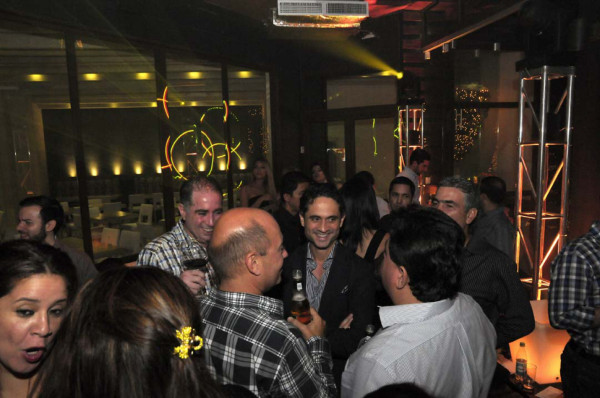 Turn up the night en Hanawa