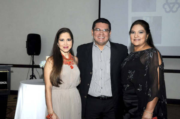 Cóctel de la Fundación Buckner