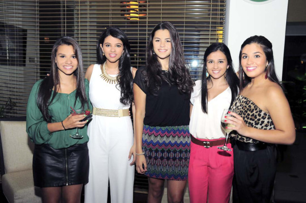 Happy birthday Valeria Hawit